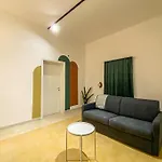 Earthly Escape 7 - Sliema Strand, Apartamento Gzira