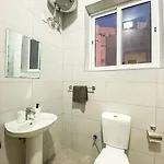 Earthly Escape 7 - Sliema Strand, Apartamento *