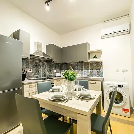 Lägenhet Earthly Escape 7 - Sliema Strand, *