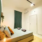 Earthly Escape 7 - Sliema Strand, Apartmán