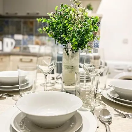 Earthly Escape 7 - Sliema Strand, Lägenhet