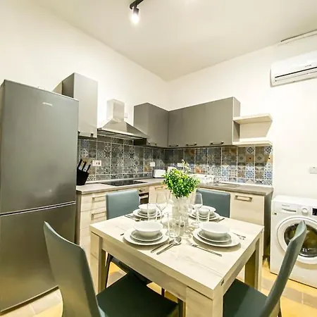 Lejlighed Earthly Escape 7 - Sliema Strand, *